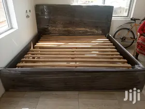 Qualiry King-Size Bed. Free Delivery