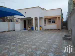 3bdrm House in Bronko Housing, Accra Metropolitan for sale