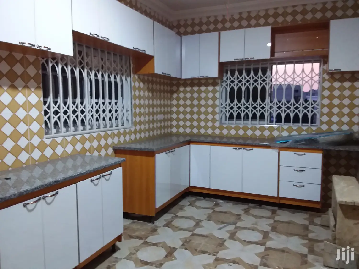 3bdrm House in Bronko Housing, Accra Metropolitan for sale