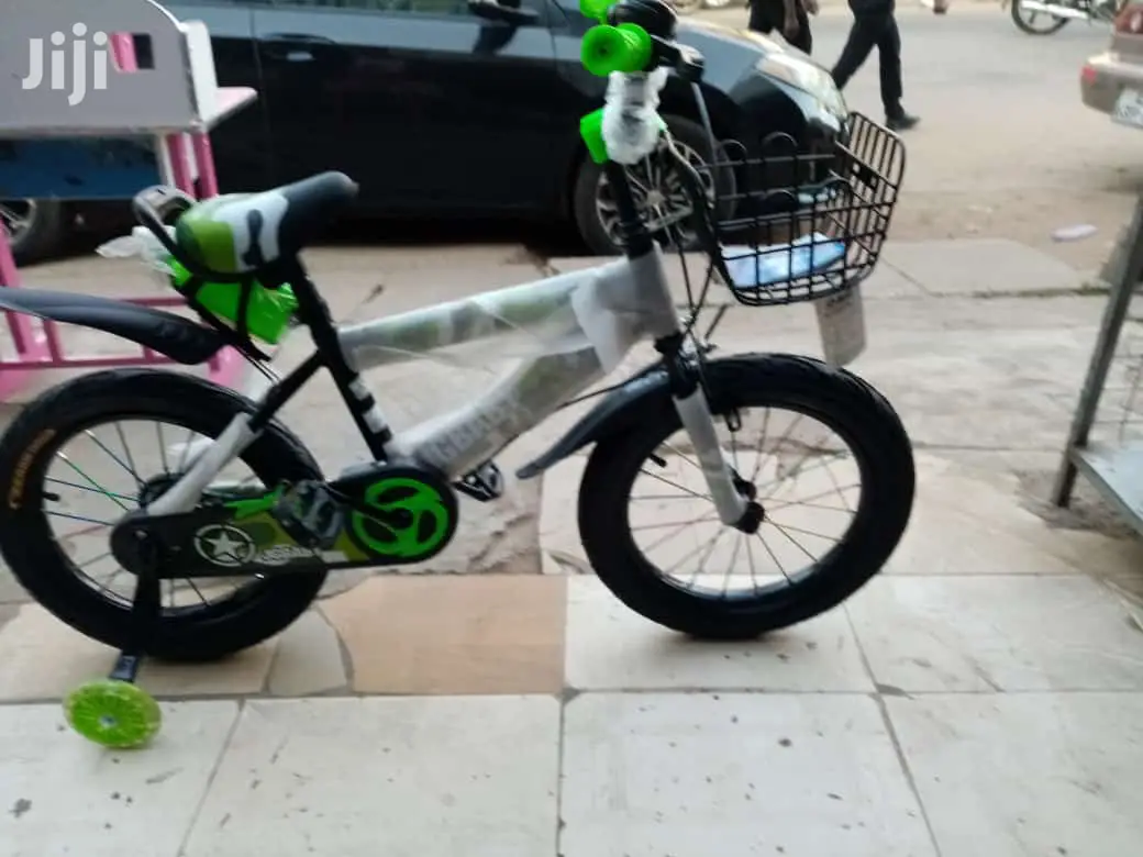 Kids Bike 18 Inch Black Green [Colour Design May Vary]