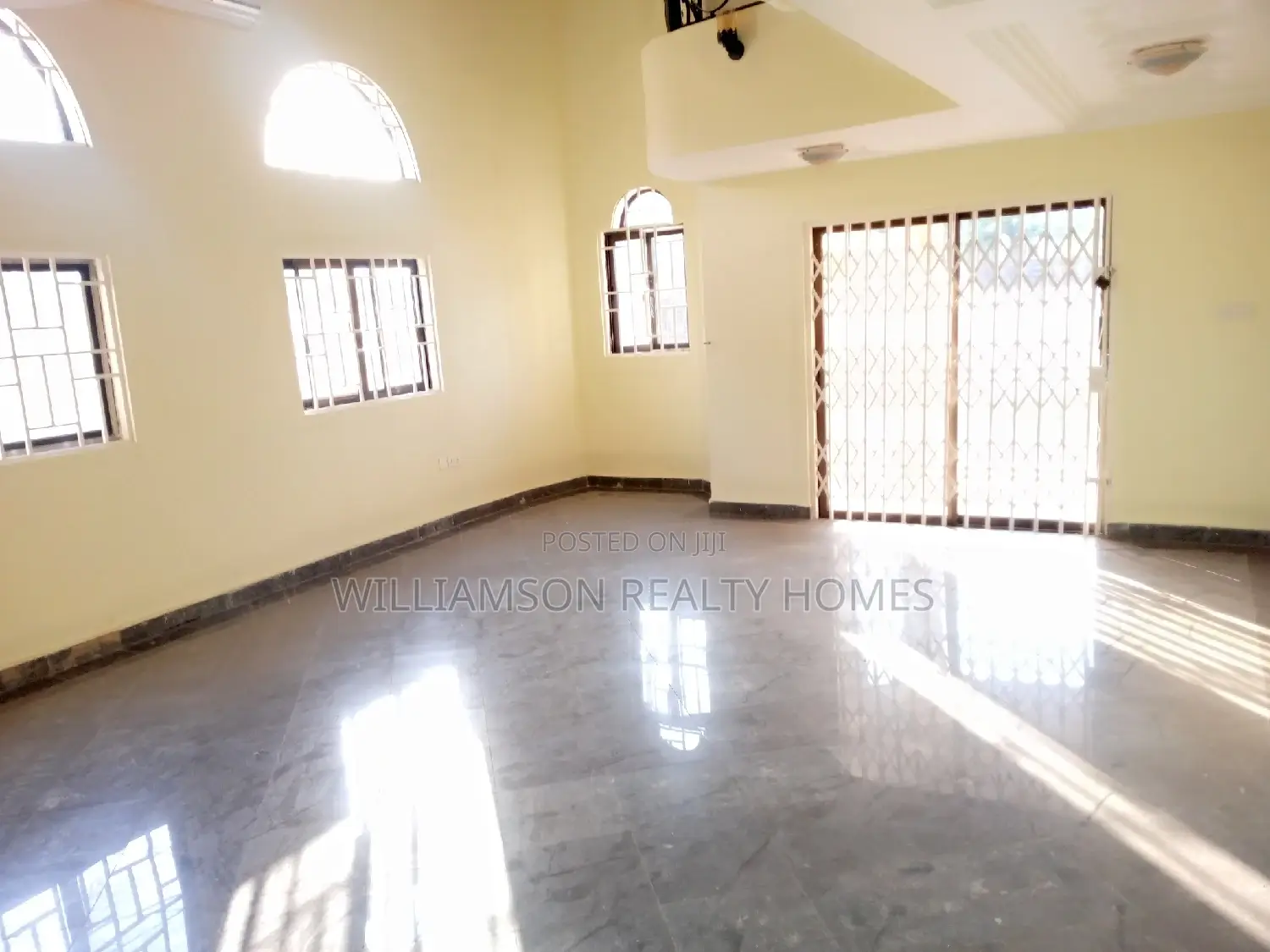 5bdrm House in Hfc Estate, Spintex for rent