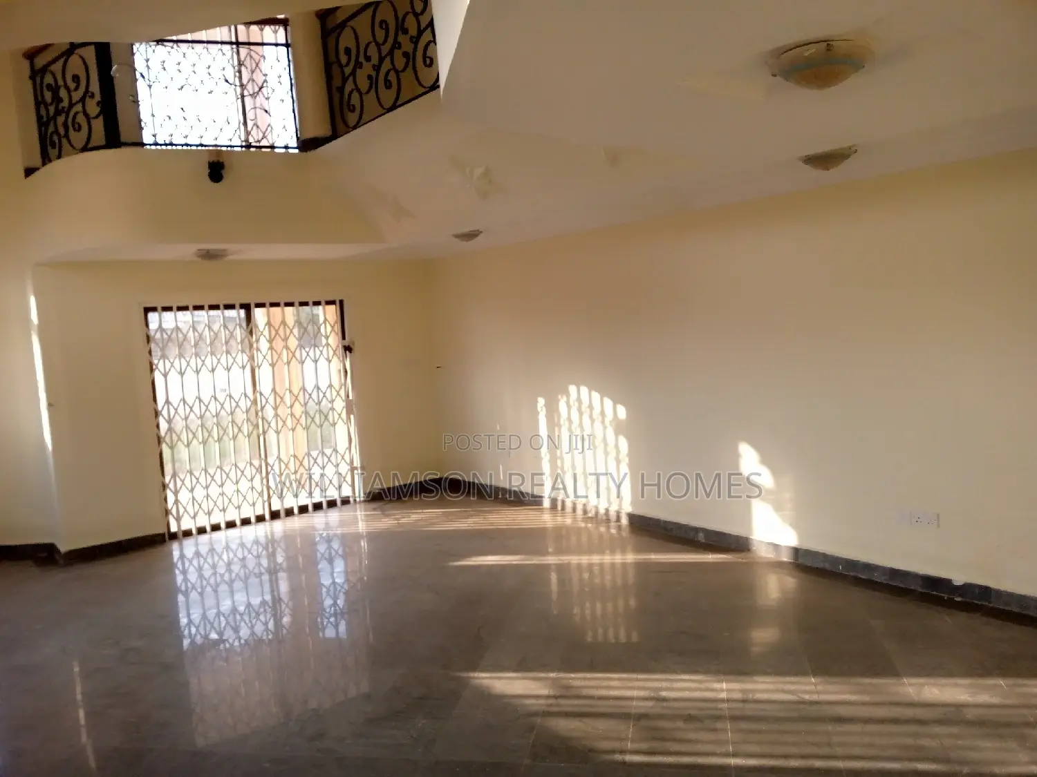 5bdrm House in Hfc Estate, Spintex for rent