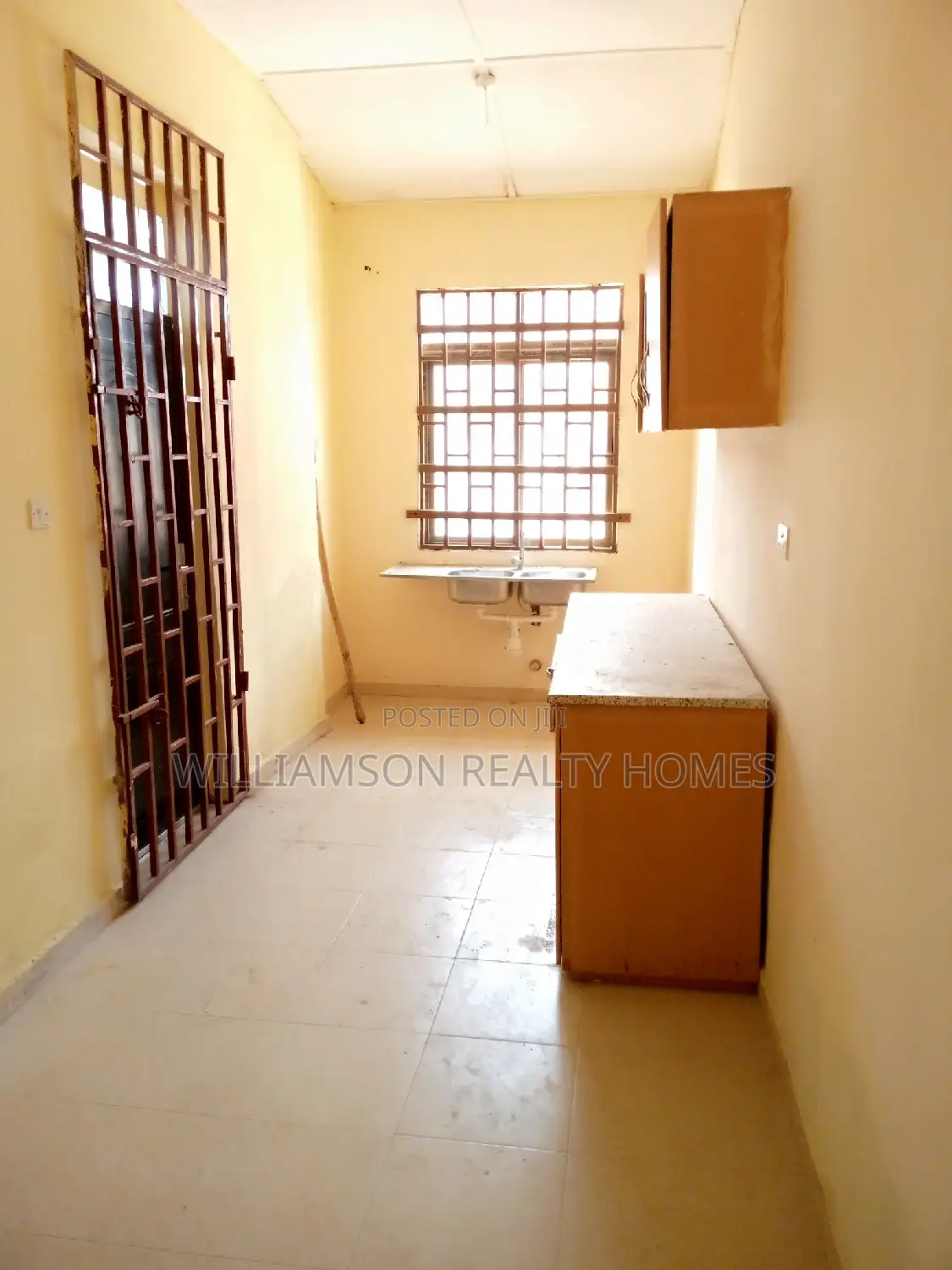 2bdrm Apartment in Spintex for rent