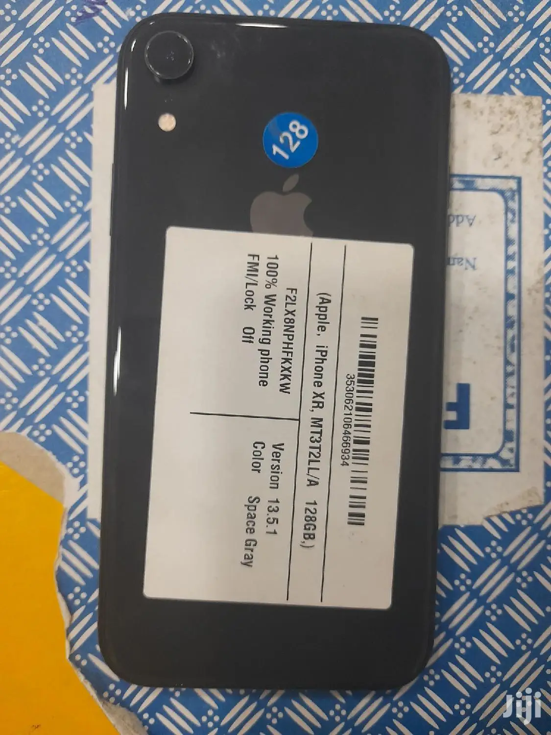 New Apple iPhone XR 128 GB Black