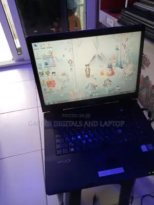 Laptop Fujitsu Amilo Pi3560 2GB Intel Core 2 Duo HDD 128GB