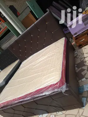 New Cofe Kings Bed With Matress ❤🖤