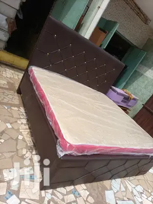 New Cofe Kings Bed With Matress ❤🖤