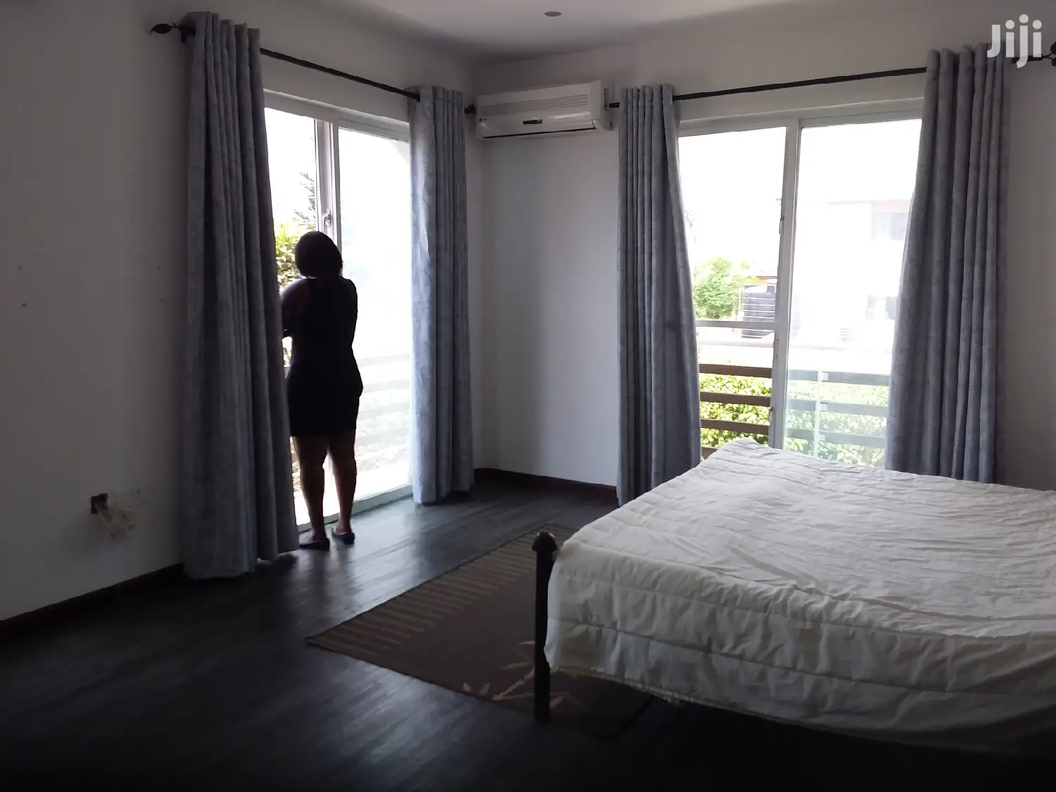 4bdrm Townhouse / Terrace in Bronko Housing, La Wireless for rent