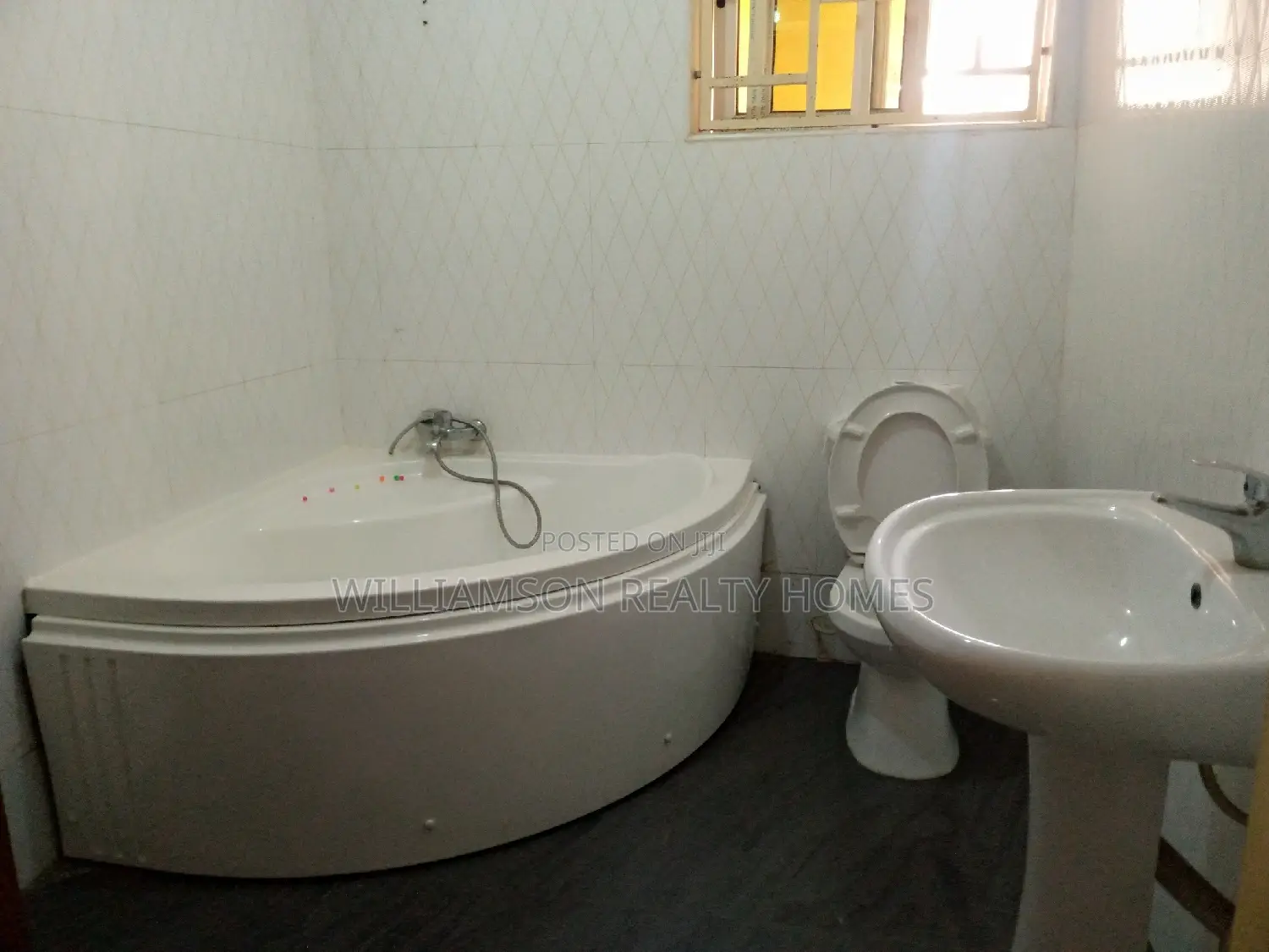 2bdrm House in Devtraco Estate, Spintex for rent