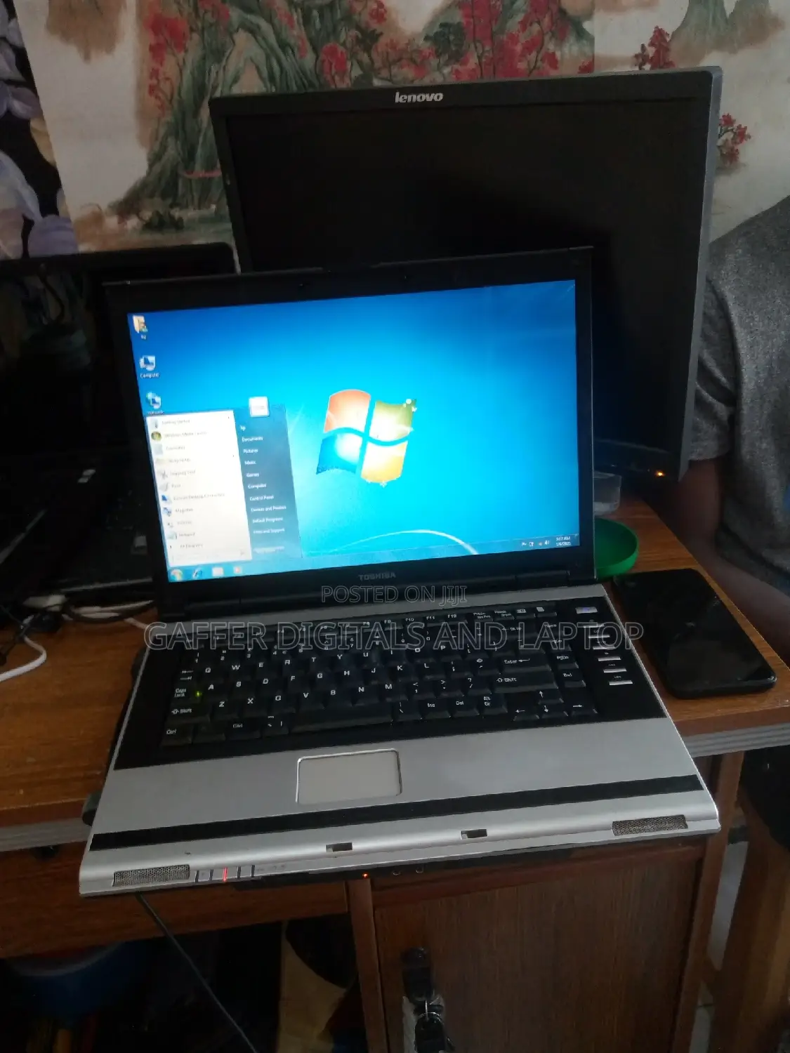 Laptop Toshiba dynaEdge DC-100 4GB Intel Core 2 Duo HDD 320GB