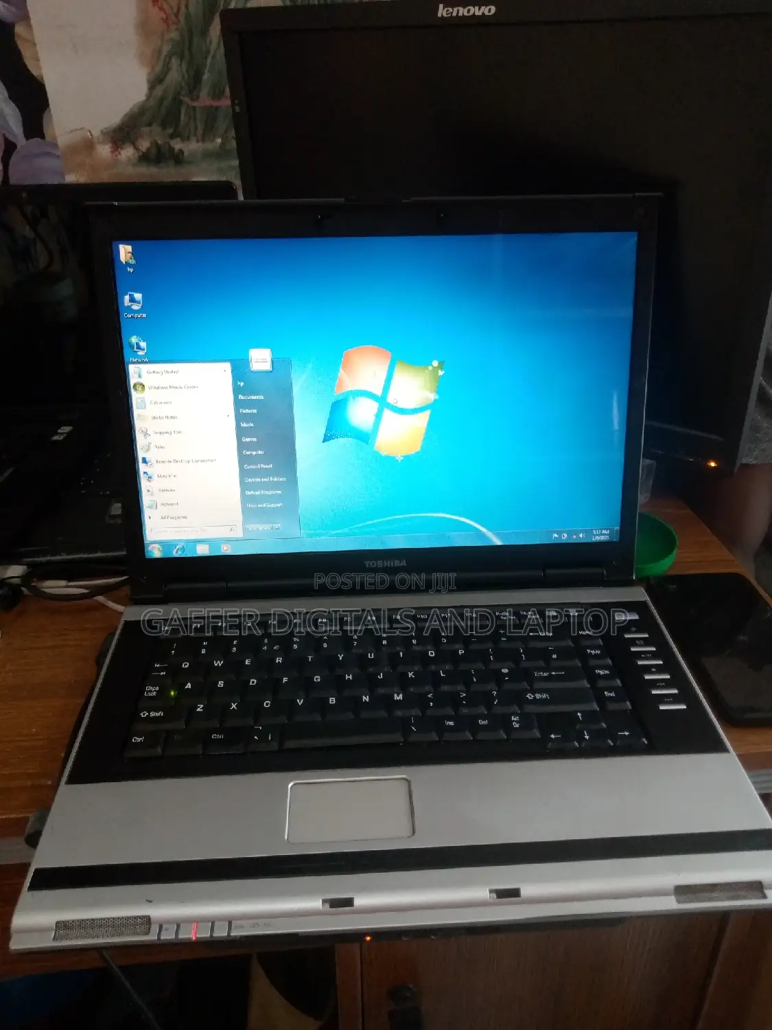 Laptop Toshiba dynaEdge DC-100 4GB Intel Core 2 Duo HDD 320GB