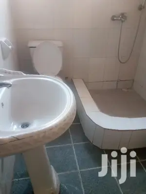 2bdrm Apartment in Kofi Ne Ama Estate, Dansoman for rent