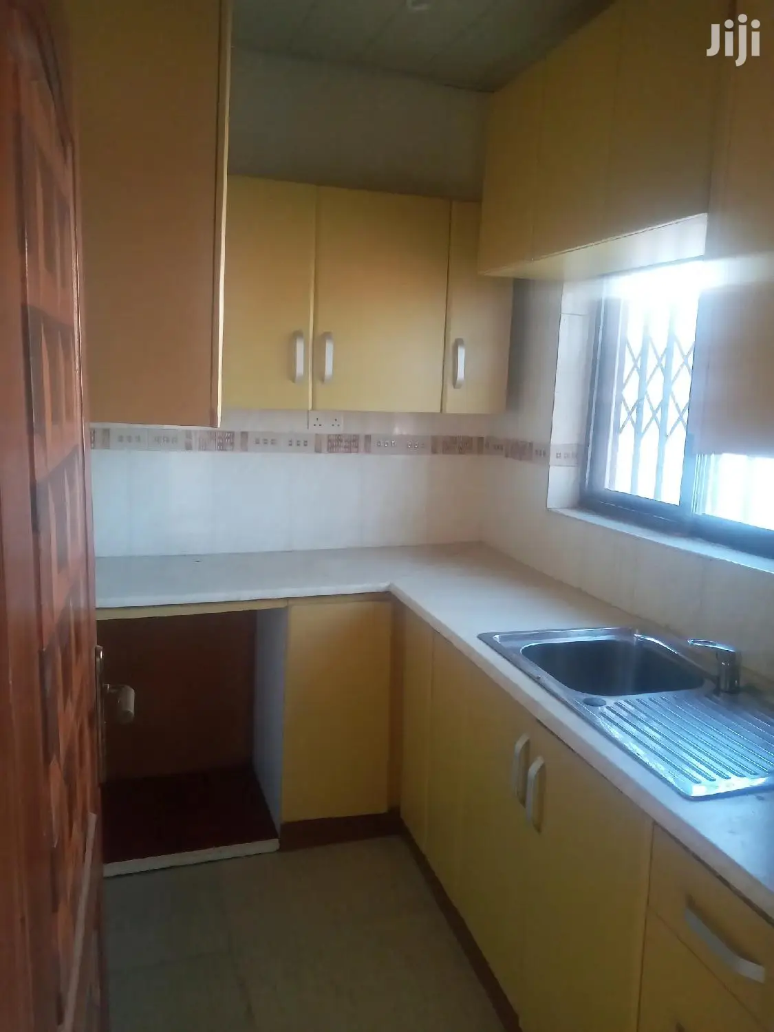 2bdrm Apartment in Kofi Ne Ama Estate, Dansoman for rent