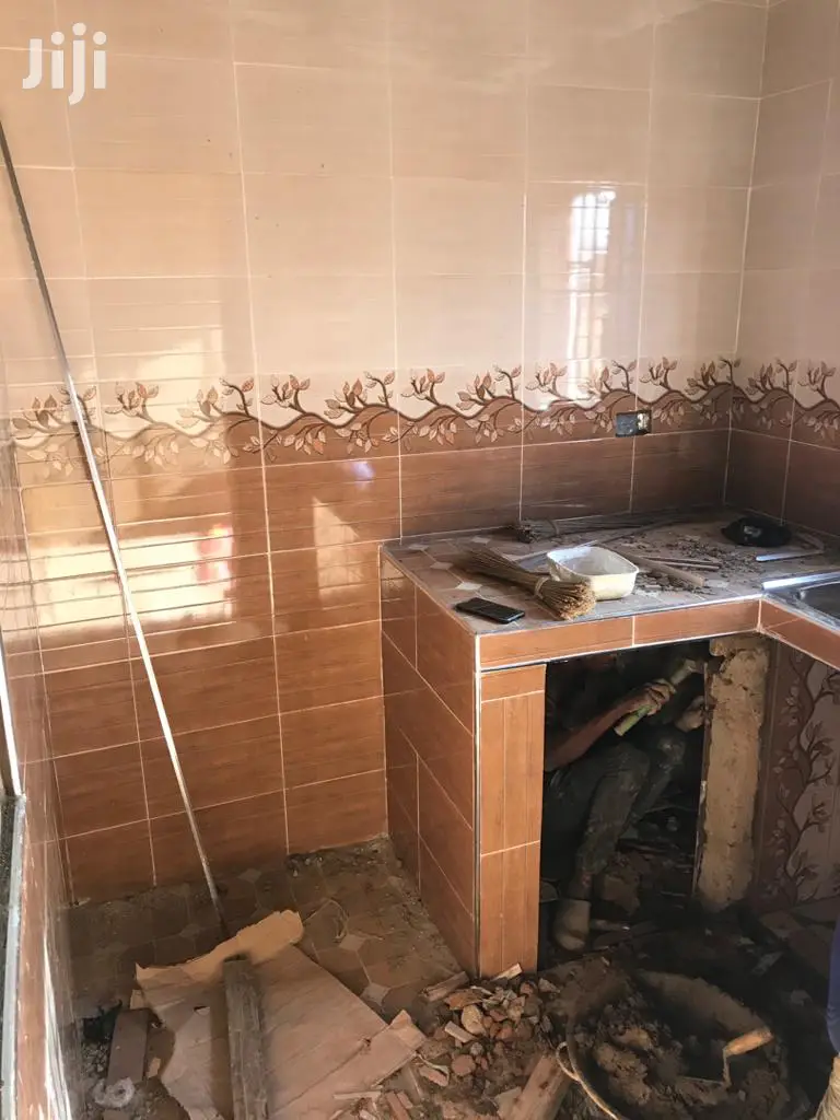 Tiler Tiller