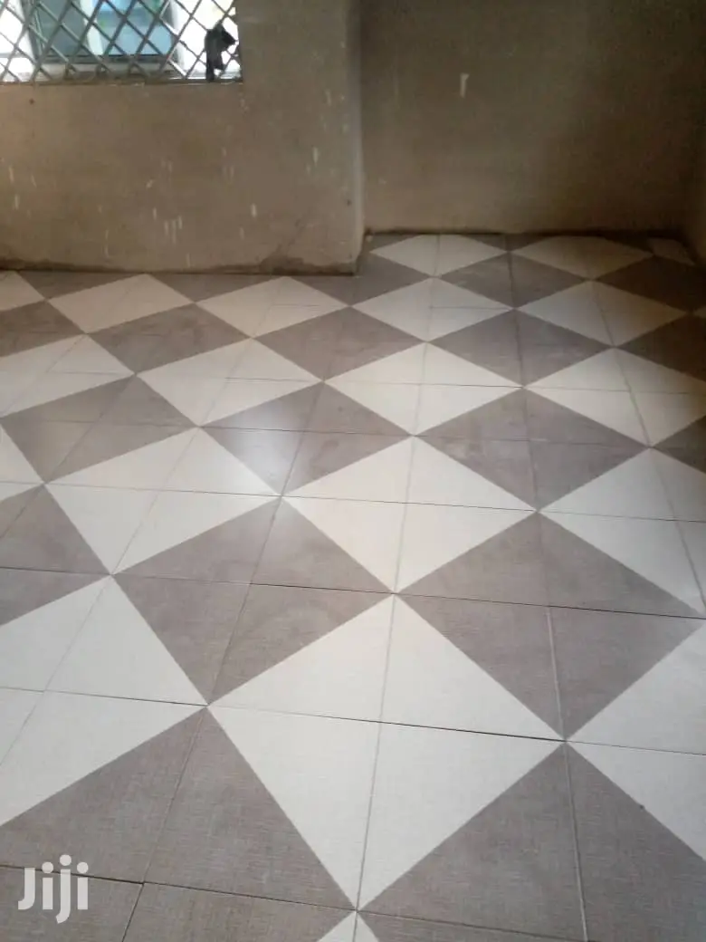 Tiler Tiller