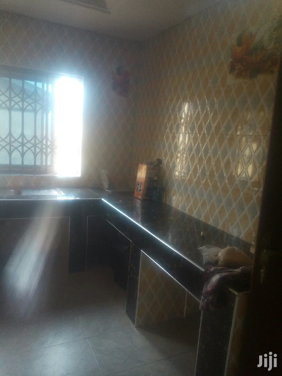 Tiler Tiller