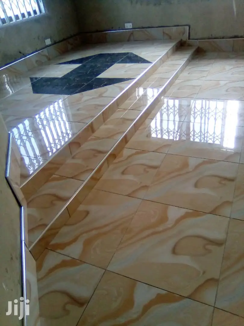 Tiler Tiller