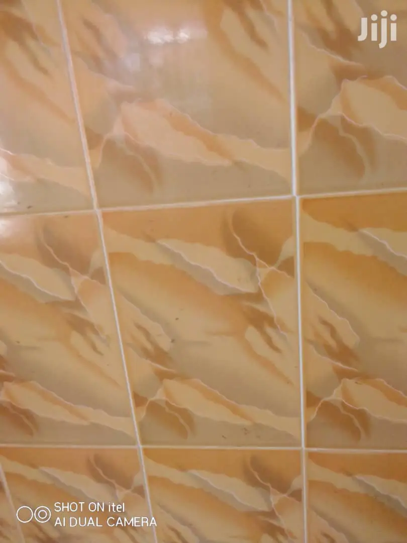Tiler Tiller
