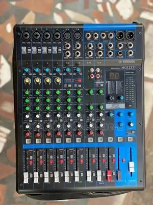 Yamaha Mg12xu 12-input 4-bus Mixer With Effects