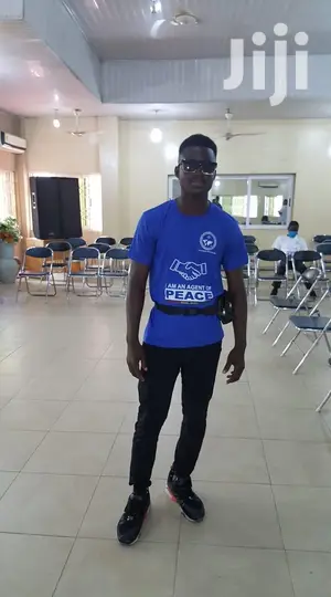 Health Trainer Available For All Kinds Of Work Out