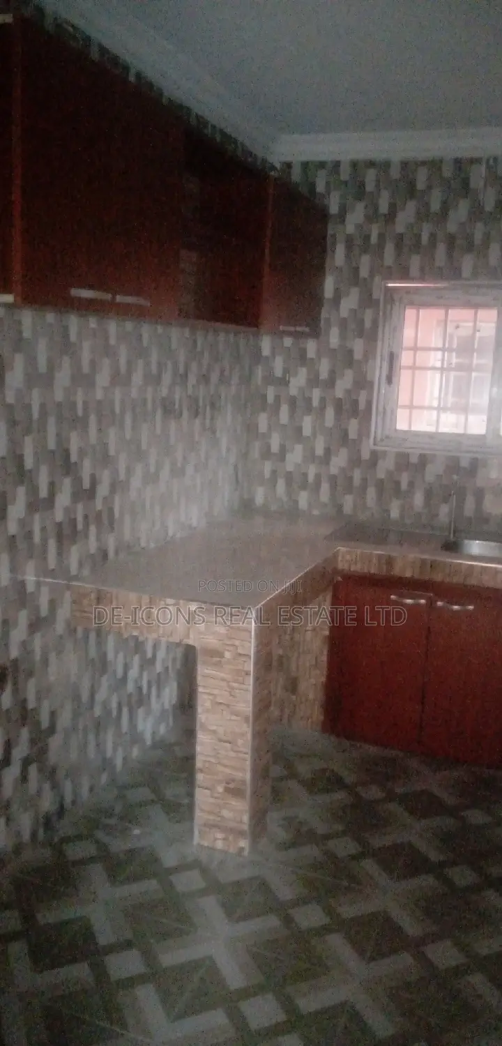 2bdrm House in De-Icons Real Estate, Awutu Senya East Municipal