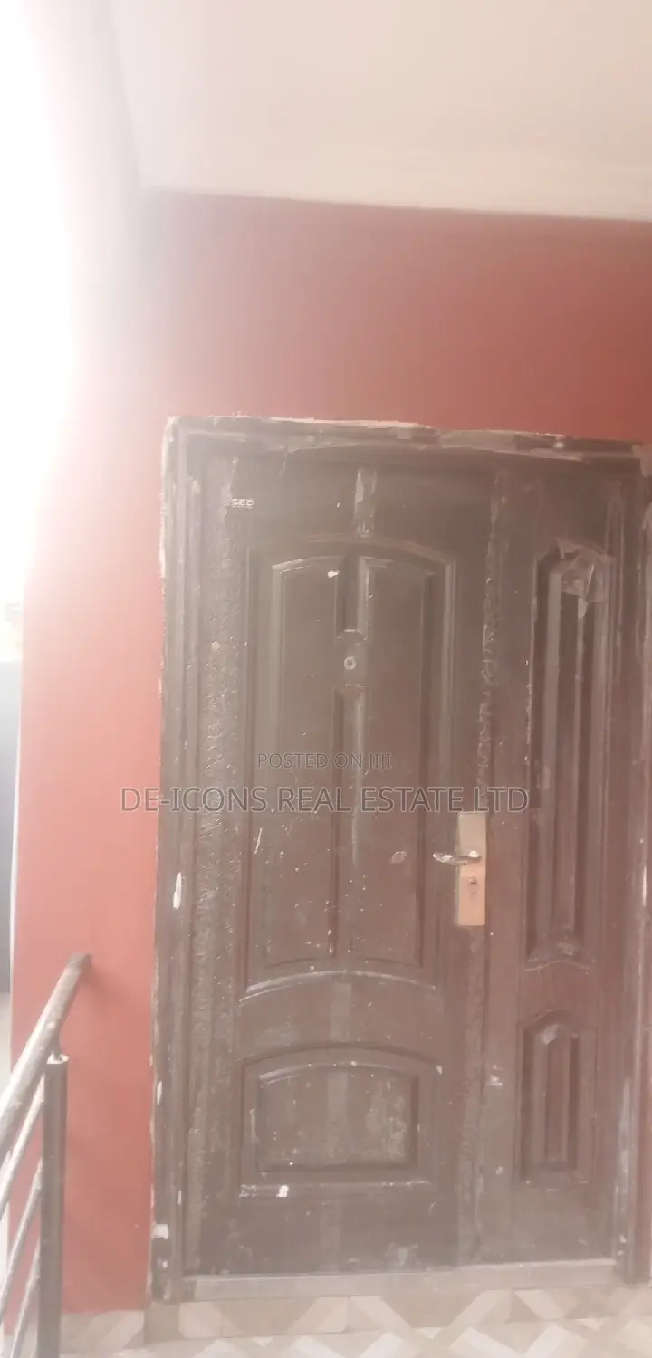 2bdrm House in De-Icons Real Estate, Awutu Senya East Municipal