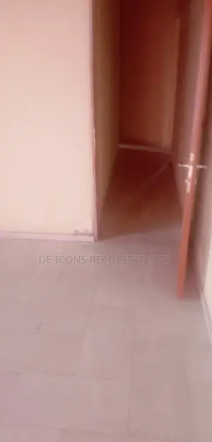 2bdrm Duplex in De-Icons Real Estate, Awutu Senya East Municipal