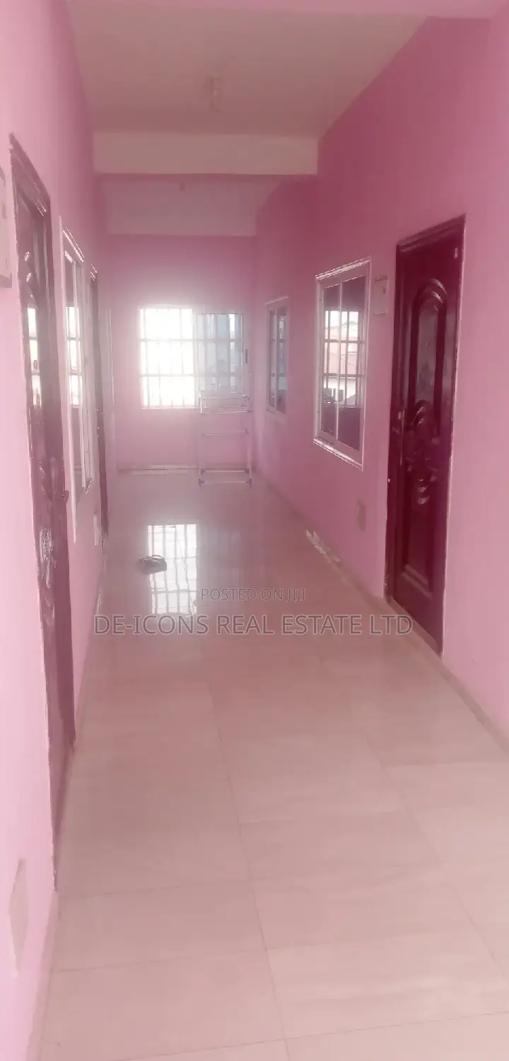 2bdrm Duplex in De-Icons Real Estate, Awutu Senya East Municipal