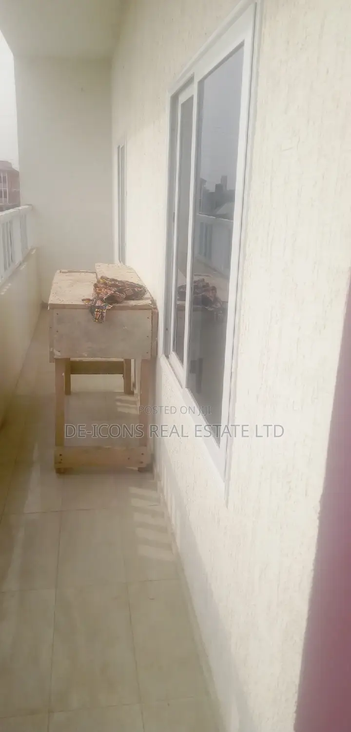2bdrm Duplex in De-Icons Real Estate, Awutu Senya East Municipal