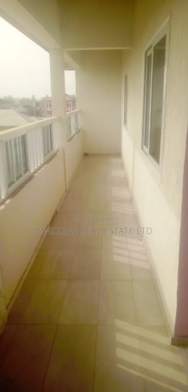 2bdrm Duplex in De-Icons Real Estate, Awutu Senya East Municipal