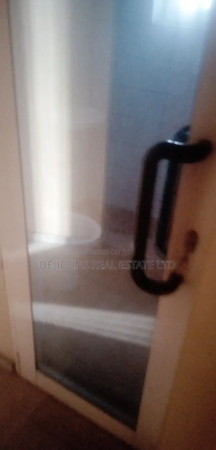 2bdrm Duplex in De-Icons Real Estate, Awutu Senya East Municipal