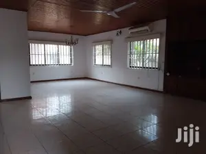 4bdrm House in Bronko Housing , Accra Metropolitan for rent