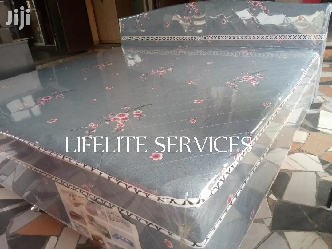 King Size Bed With Inbuilt Mattress