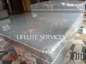 King Size Bed With Inbuilt Mattress