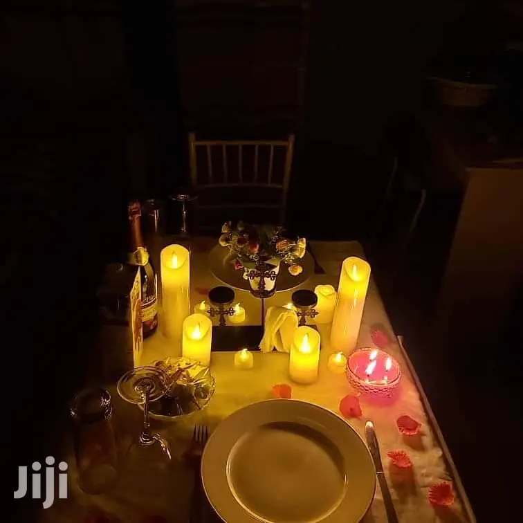 Valentines Table Set Up (Do It Your Self)