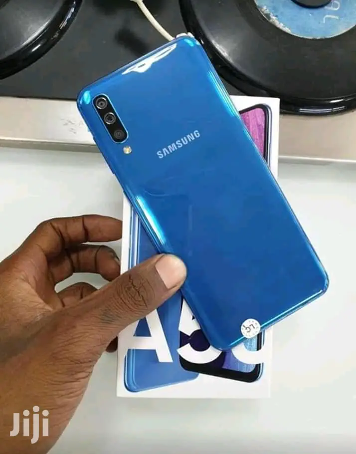 New Samsung Galaxy A50 128 GB Blue
