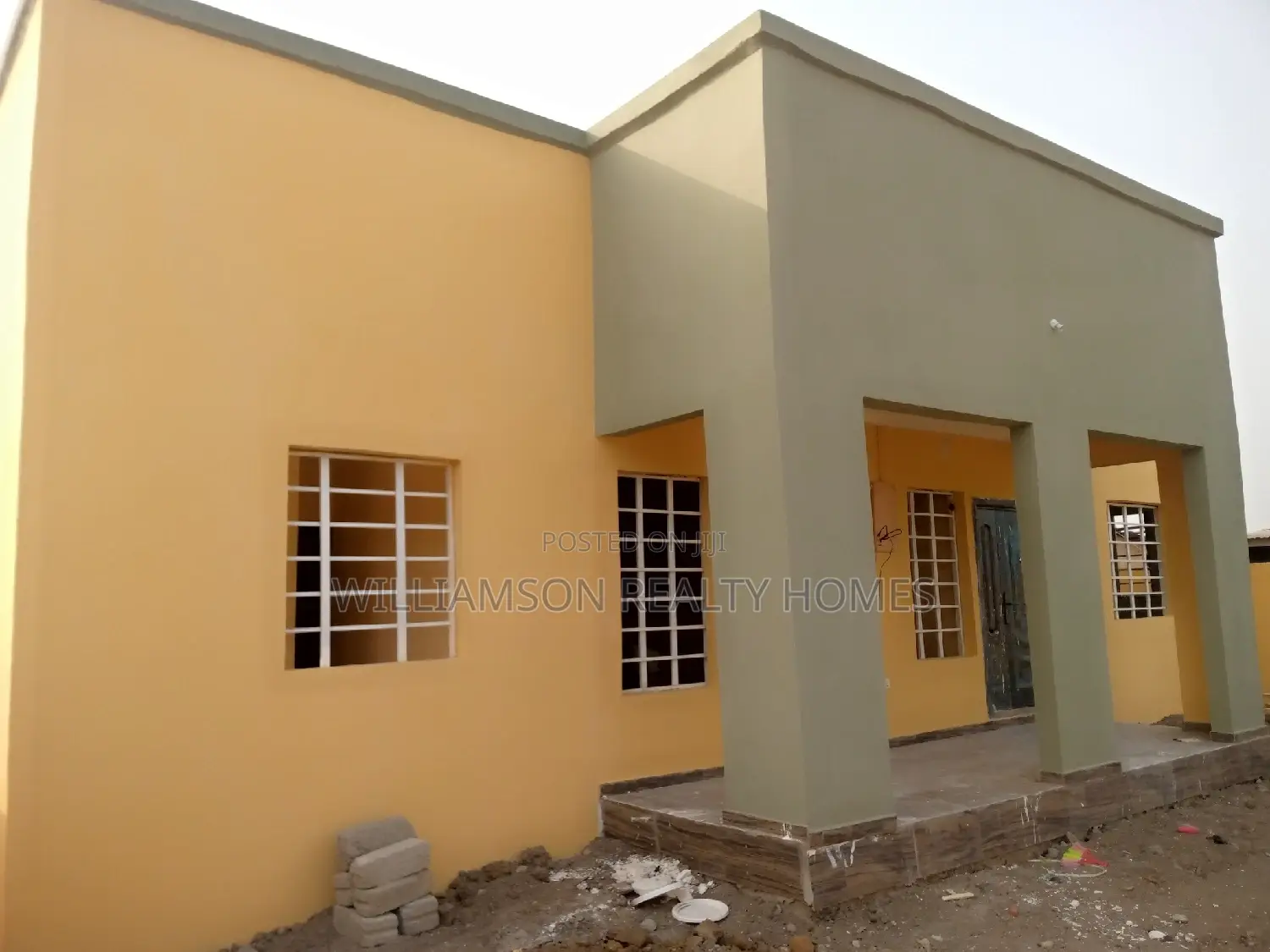 4bdrm House in Klagon Estate Area,, Spintex for sale