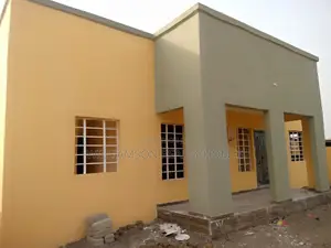 4bdrm House in Klagon Estate Area,, Spintex for sale