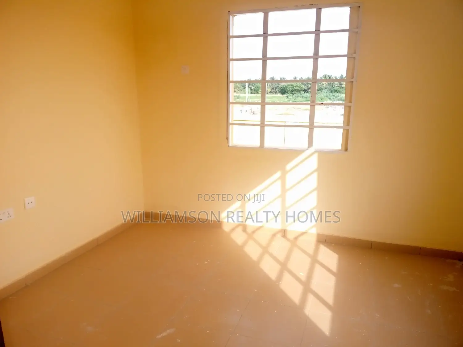 4bdrm House in Klagon Estate Area,, Spintex for sale