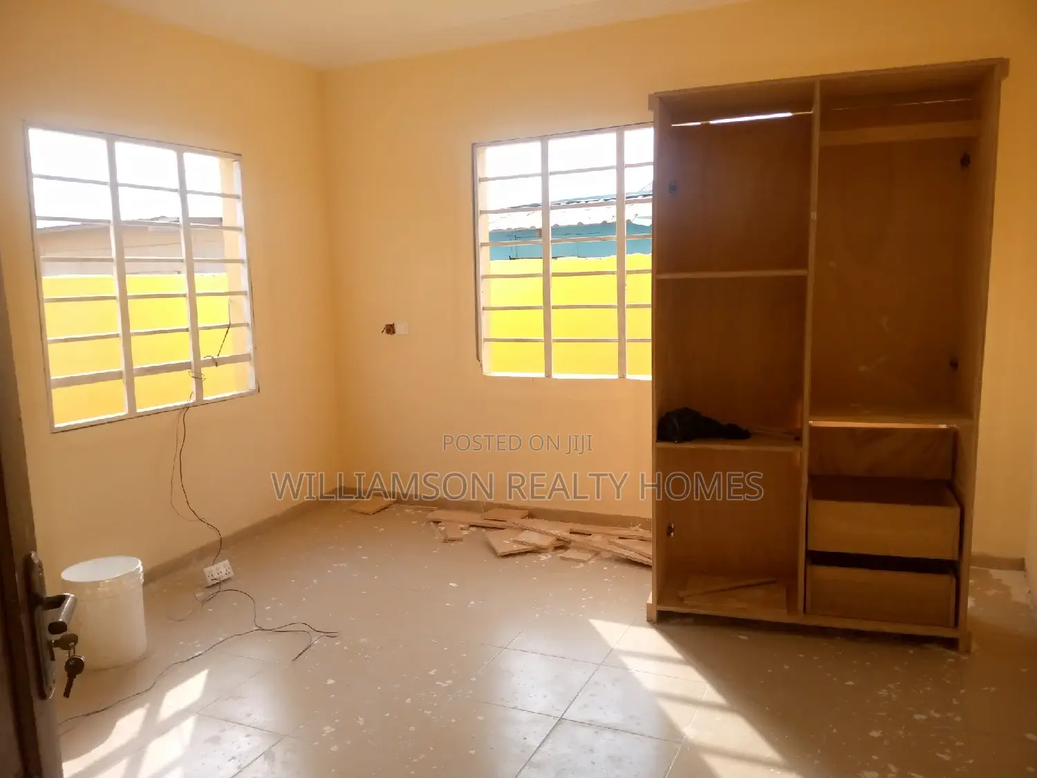 4bdrm House in Klagon Estate Area,, Spintex for sale