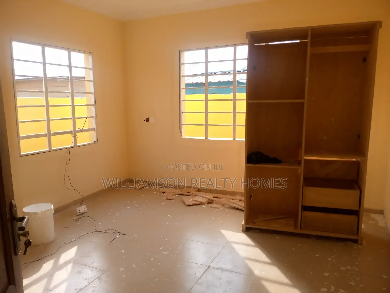 4bdrm House in Klagon Estate Area,, Spintex for sale