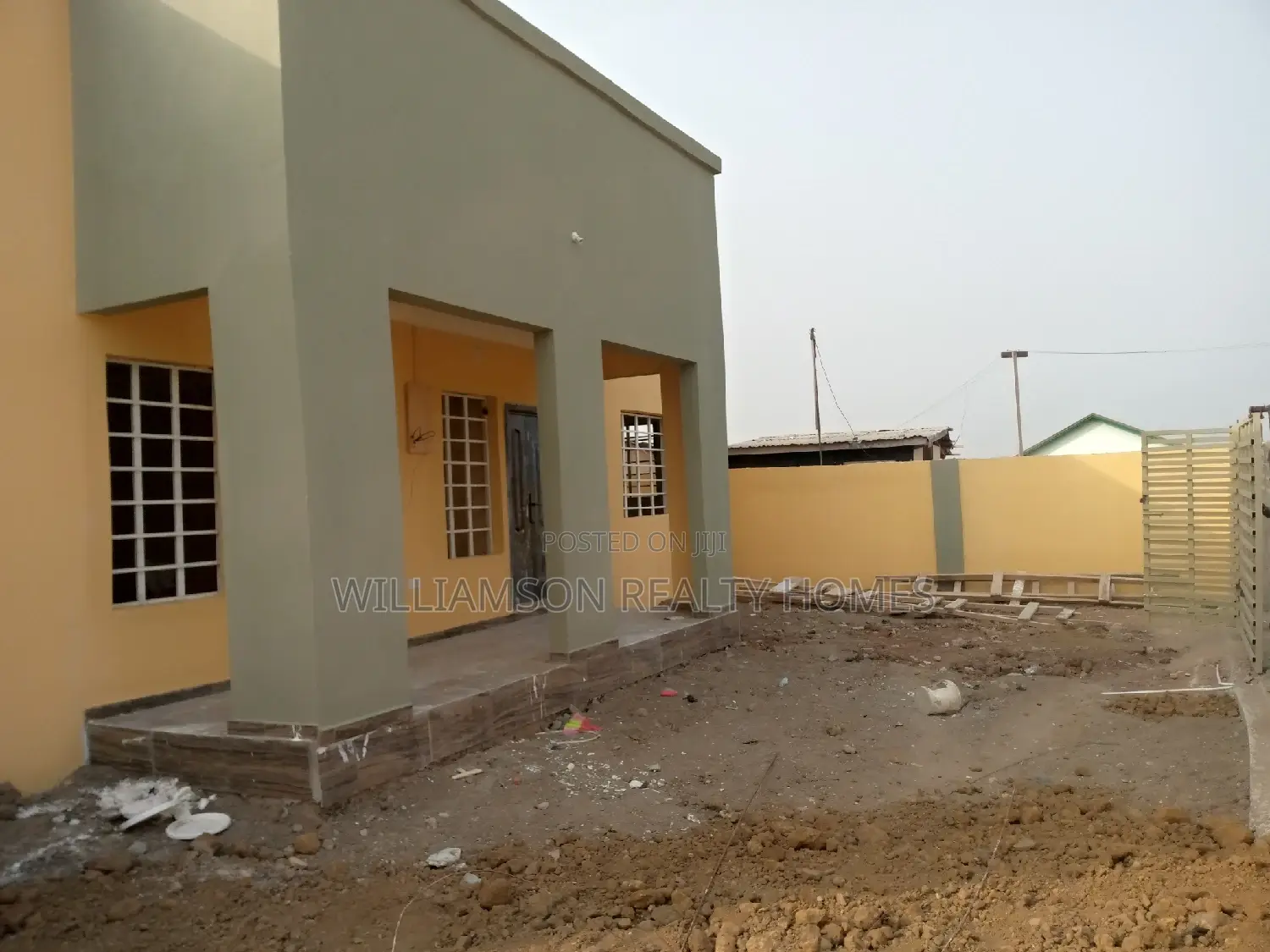 4bdrm House in Klagon Estate Area,, Spintex for sale