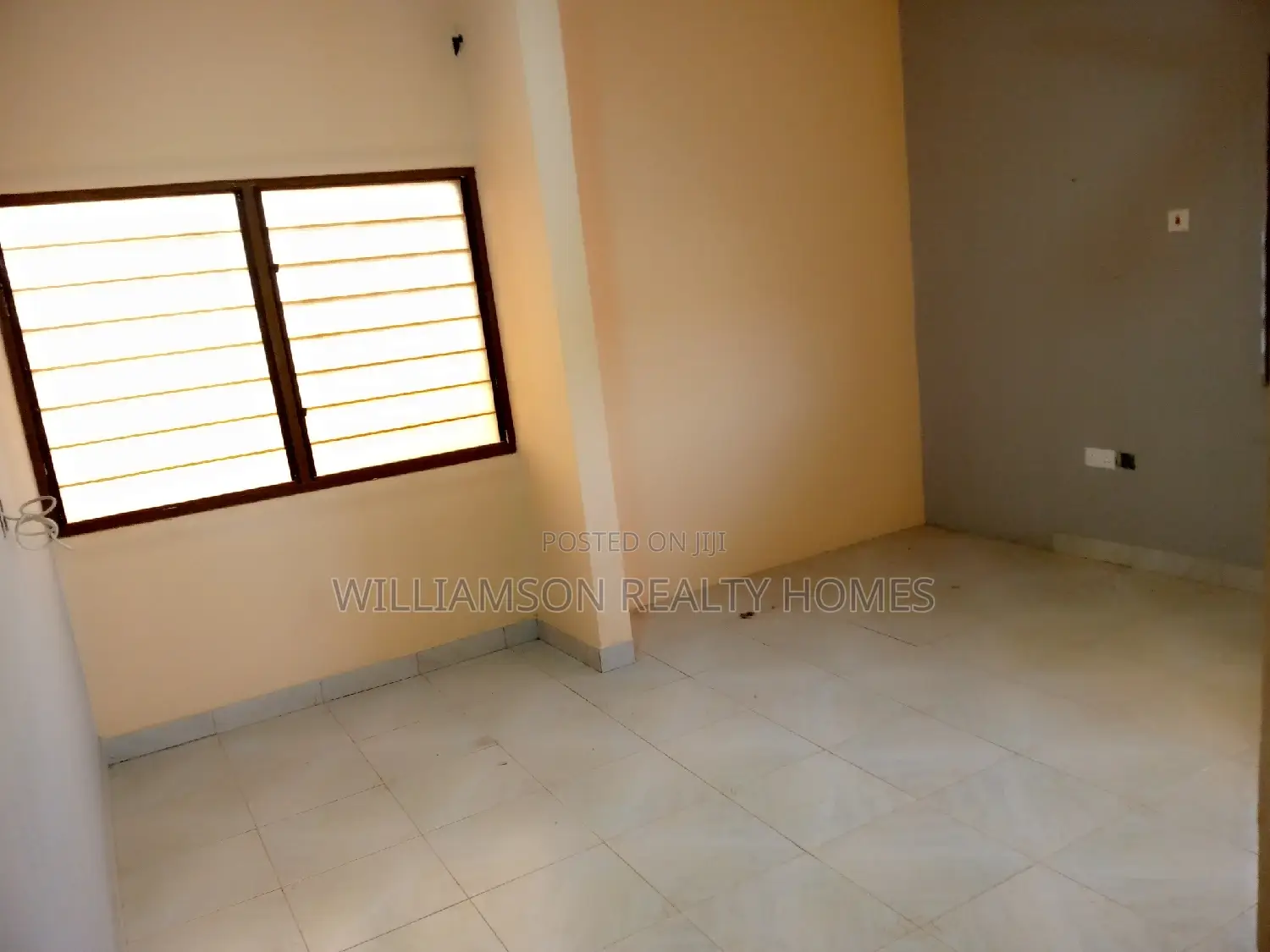 1bdrm Apartment in D.S.T.V. Community, Spintex for rent