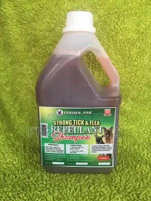 2 Litter Strong Ticks and Fleas Repellent Shampoo