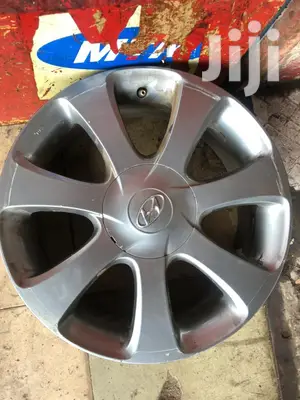 Hyundai Elantra Rim 17 Home Used