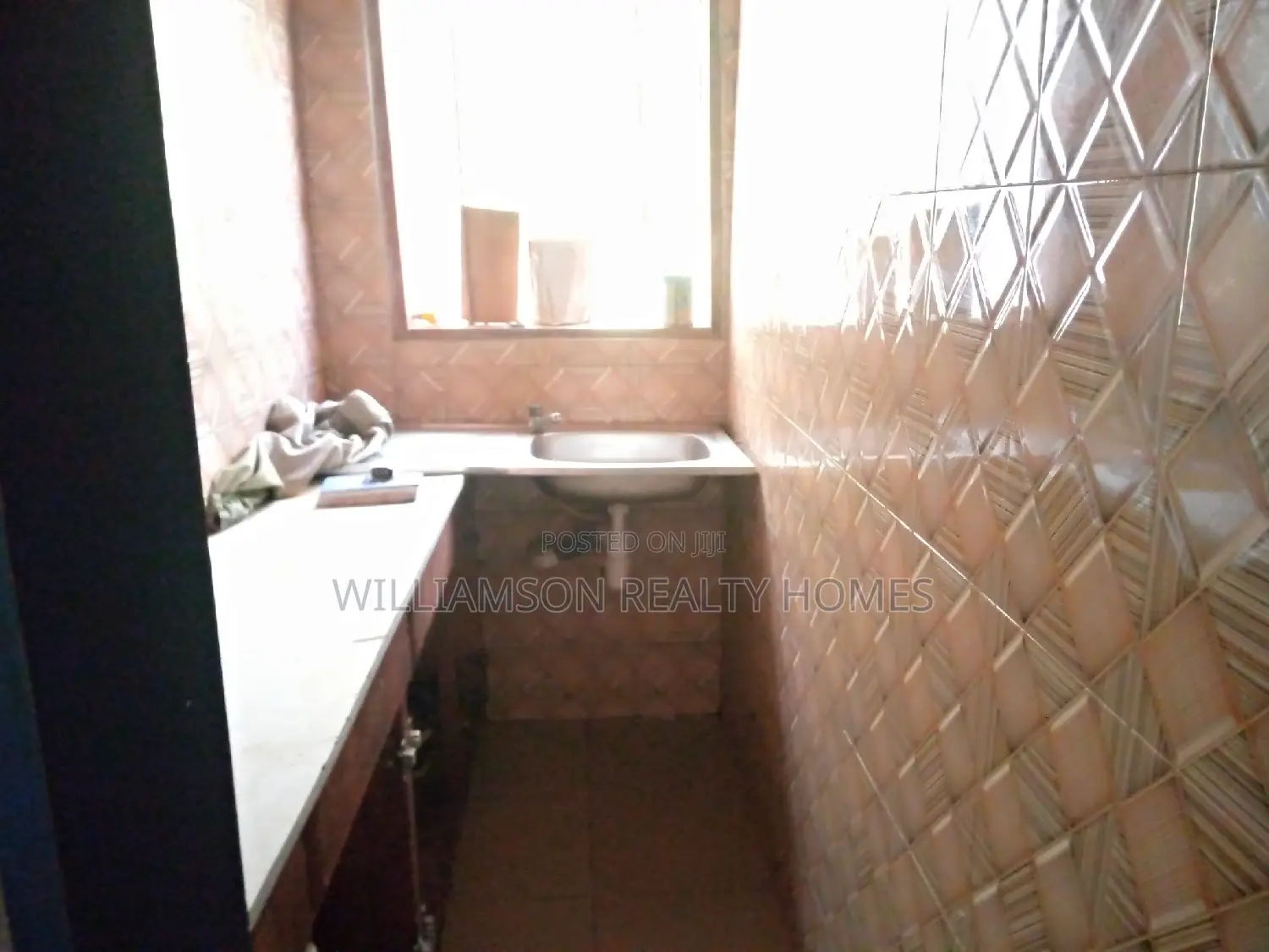 1bdrm Apartment in Hfc Estate Area, Spintex for rent
