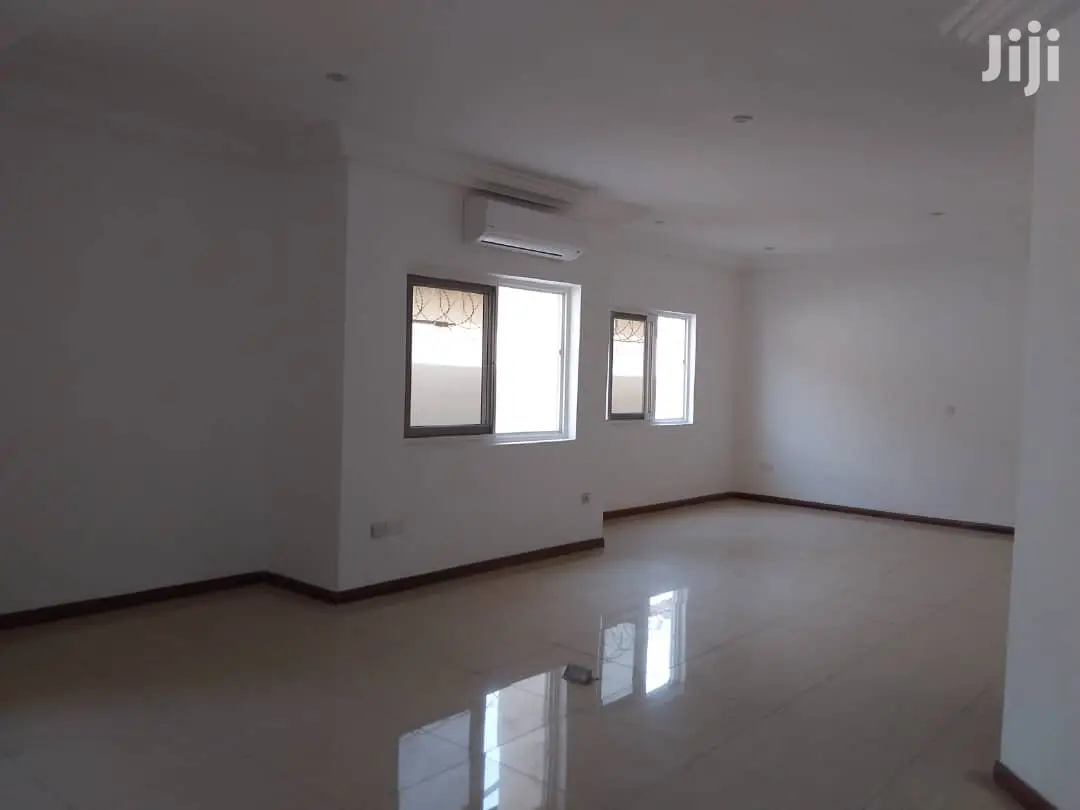 3bdrm House in Bronko Housing, Accra Metropolitan for rent