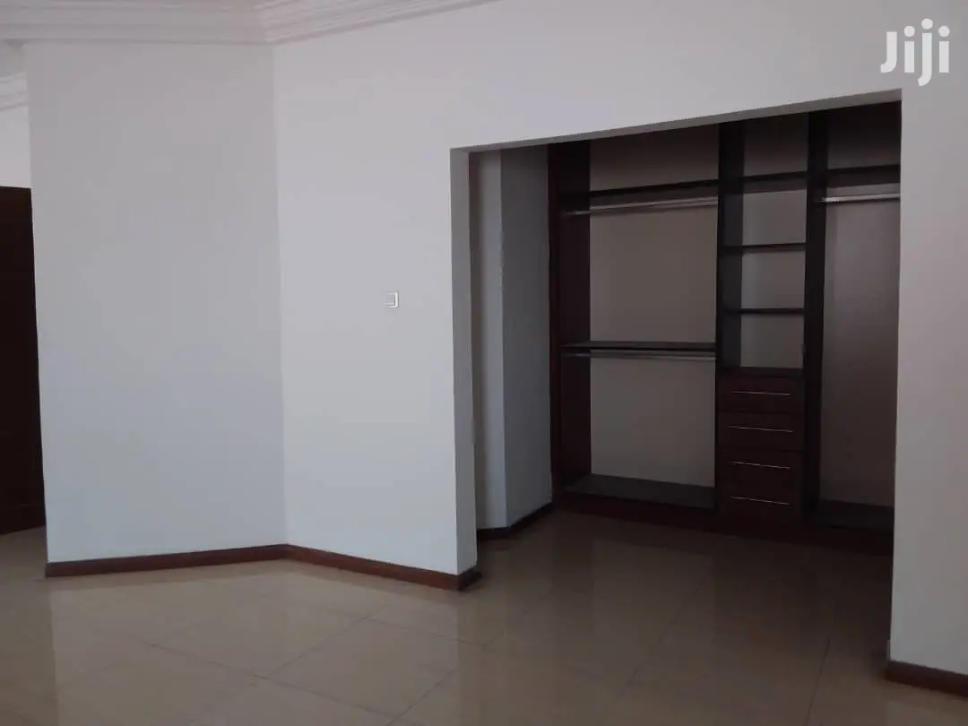 3bdrm House in Bronko Housing, Accra Metropolitan for rent