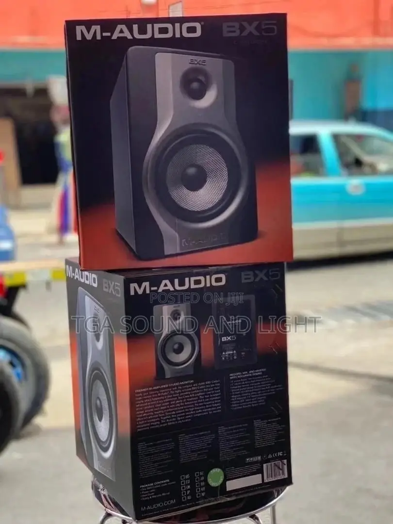 M-Audio Bx5 Carbon 70w 2-Way Active Studio Monitors
