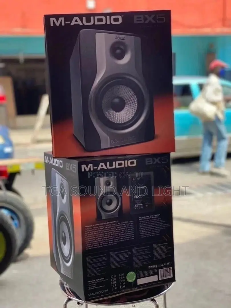 M-Audio Bx5 Carbon 70w 2-Way Active Studio Monitors